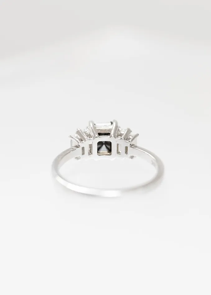 Venvs New Theme The Portia Ring 130ct Black Emerald Cut Diamond White Gold Rings